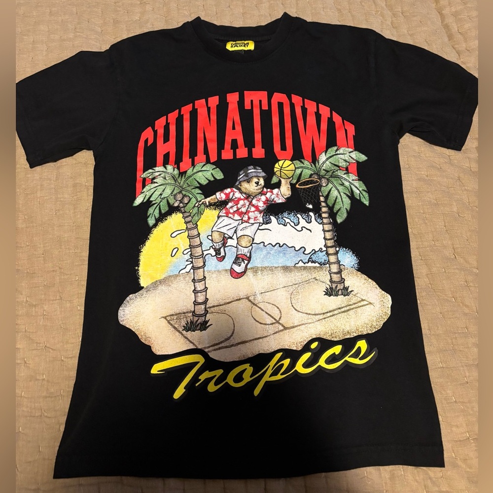 Chinatown Market “Chinatown Tropics” T-Shirt Size S